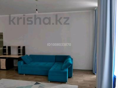 2-комнатная квартира · 57.4 м² · 3/3 этаж, мкр Городской Аэропорт, Алтын арка 21 за 23.5 млн ₸ в Караганде, Казыбек би р-н