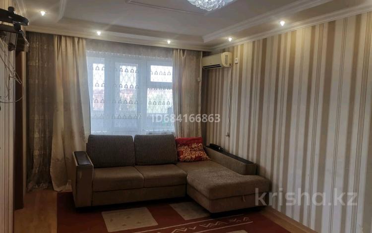 4-комнатная квартира · 60 м² · 5/5 этаж, Абулхаир хана 22 — Народный банк за 15.8 млн 〒 в Актобе — фото 13