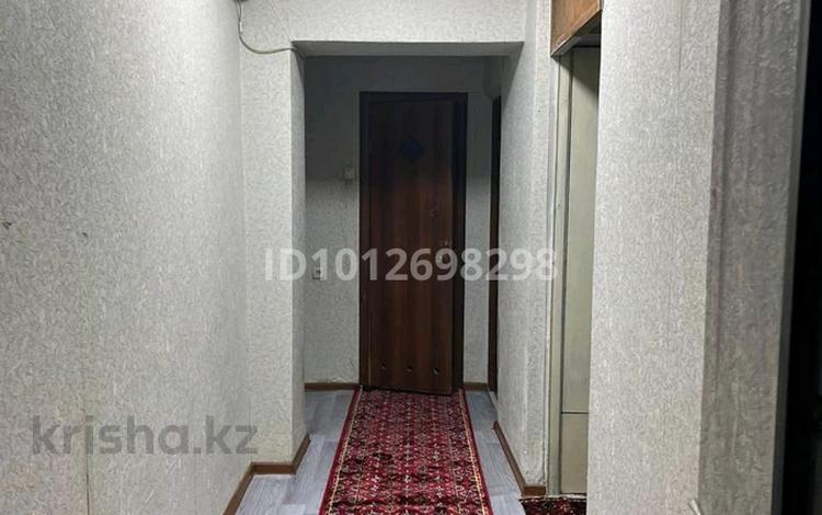 2-бөлмелі пәтер · 60 м² · 1 қабат, мкр Кулагер, Серикова 45, бағасы: 29 млн ₸ в Алматы, Жетысуский р-н — фото 2