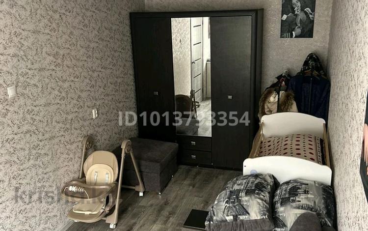 2-комнатная квартира · 45 м² · 2/5 этаж, Майкудук, Майкудук, 12й микрорайон 20 — Базар горняк за 11 млн ₸ в Караганде, Алихана Бокейханова р-н — фото 2