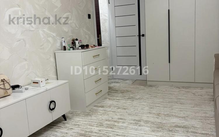 1-бөлмелі пәтер · 32 м² · 1/5 қабат, 15-шағынаудан, 15-й микрорайон, ул. Жибек жолы 2 — ул. Жибек жолы 2 пересечение улицы Аймауытова, бағасы: 16 млн ₸ в Шымкенте, Аль-Фарабийский р-н — фото 2