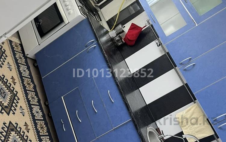 2-бөлмелі пәтер · 45 м² · 9/9 қабат, 14-ш/а. 32б, бағасы: 180 000 ₸ в Актау, 14-й мкр — фото 2