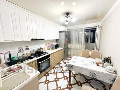 4-комнатная квартира · 80 м² · 2/5 этаж, Самал 18 за 33 млн ₸ в Талдыкоргане, мкр Самал