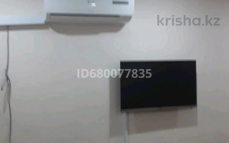 1-комнатная квартира · 40 м² · 2/5 этаж, мкр 4 7 — С. Датова за 8 000 ₸ в Уральске — фото 4
