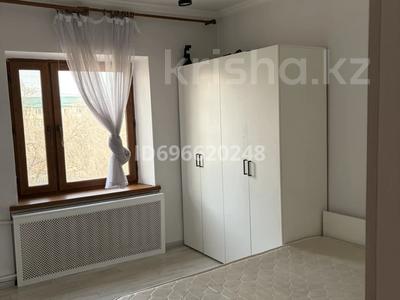 2-бөлмелі пәтер · 55 м² · 4/5 қабат, Тастақ-1 ш/а. — Сайран, толе би утеген батыра, бағасы: 300 000 ₸ в Алматы, Ауэзовский р-н