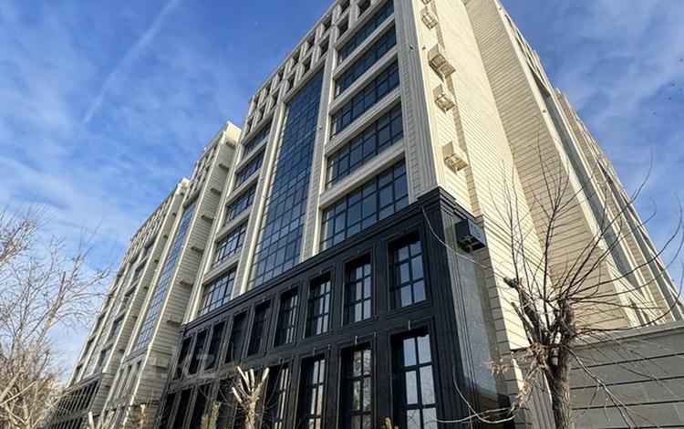 3-комнатная квартира · 131 м² · 3/9 этаж, Назарбаева 49а за ~ 69.4 млн 〒 в Караганде, Казыбек би р-н — фото 2