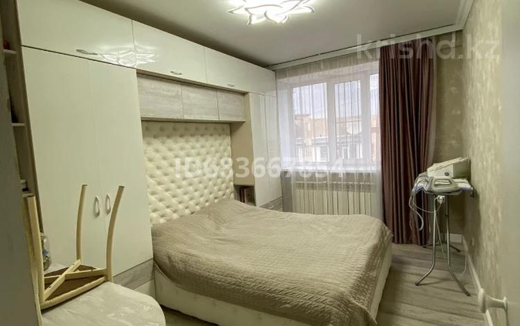 2-комнатная квартира, 60 м², 9/10 этаж, Гагарина 1 — Абая за 18 млн 〒 в Уральске — фото 2