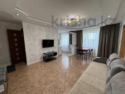 2-бөлмелі пәтер · 55 м² · 4/5 қабат, Назарбаева 21, бағасы: 16 000 〒 в Павлодаре