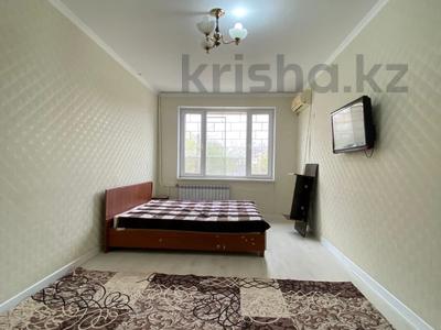 2-комнатная квартира · 56 м² · 2/5 этаж, 12-й мкр 17 за 140 000 〒 в Актау