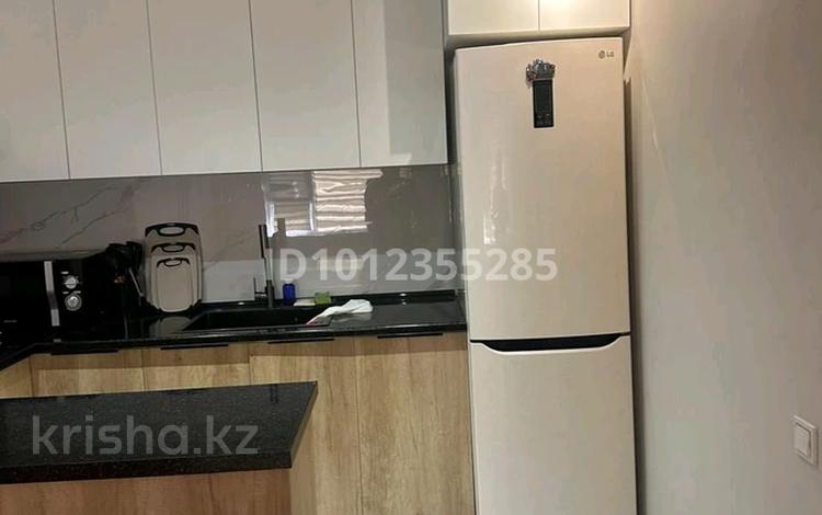 2-бөлмелі пәтер · 44 м² · 7/14 қабат, Мкр. Шымсити блок9, бағасы: 180 000 ₸ в Шымкенте, Каратауский р-н — фото 2