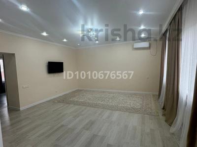 Отдельный дом · 3 комнаты · 80 м² · 8 сот., мкр Байтак-3, 6 37 за ~ 17 млн ₸ в Атырау, мкр	Байтак-3
