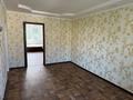 2-комнатная квартира · 45 м² · 5/5 этаж, Производственная 3 — Производственная и Сергея Тюленина за 130 000 ₸ в Уральске — фото 2