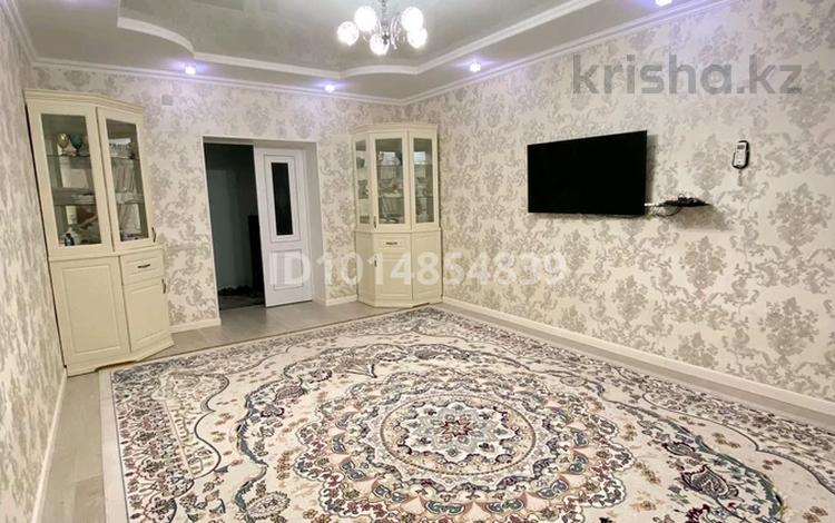 3-комнатная квартира · 80 м² · 2/3 этаж, 32В мкр 11 за 23.3 млн ₸ в Актау — фото 2