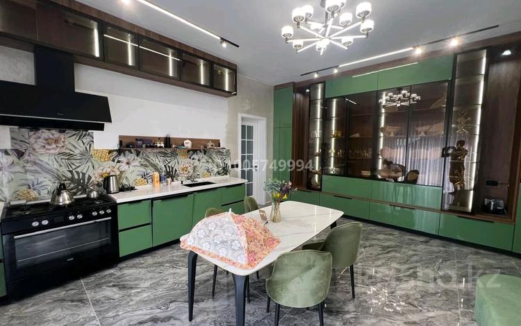 Жеке үй · 3 бөлме · 208 м² · 10 жүзд., Курашасай , Канагат 167 — Прямо перед 58 школы, бағасы: 35 млн ₸ в Актобе — фото 2