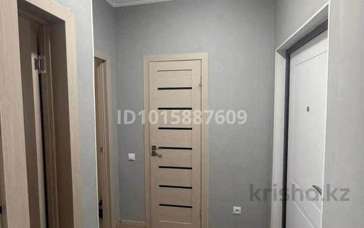 1-комнатная квартира · 38 м² · 20/22 этаж, Бектурова 4/1 за 250 000 ₸ в Астане, Нура р-н — фото 2