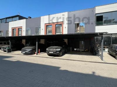 7-бөлмелі пәтер · 450 м² · 2/3 қабат, улица 4-ая 2, бағасы: 430 млн ₸ в Алматы, Медеуский р-н