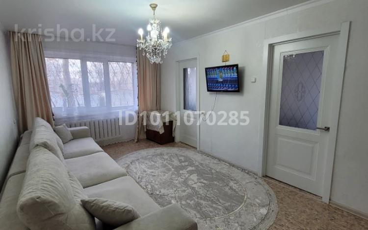 4-бөлмелі пәтер · 62 м² · 1/5 қабат, Майкудук, 17й микрорайон 40, бағасы: 17 млн ₸ в Караганде, Алихана Бокейханова р-н — фото 2