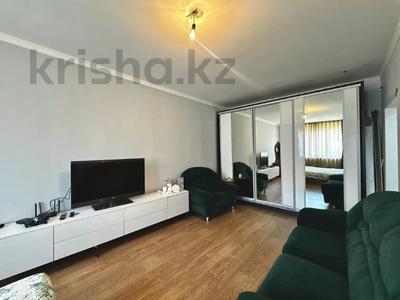 Продажа квартир в Алматы: 1-комнатная квартира · 45 м² · 8/9 этаж, мкр Шугыла, Микрорайон «Шугыла» 341/1 за 25.5 млн 〒 1-комнатная квартира · 45 м² · 8/9 этаж, мкр Шугыла, Микрорайон «Шугыла» 341/1 за 25.5 млн 〒 в Алматы, Наурызбайский р-н