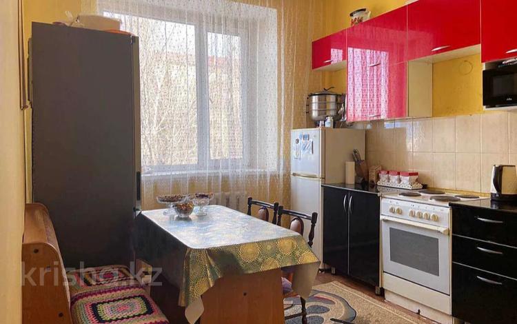 3-комнатная квартира · 83.7 м² · 2/2 этаж, Темиржолшылар 93 за 15 млн ₸ в Усть-Каменогорске — фото 7