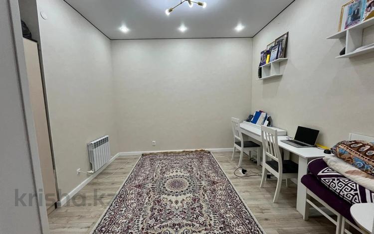 1-бөлмелі пәтер · 54.5 м² · 3/7 қабат, Алтын орда ш/а., бағасы: 28.5 млн ₸ в Актобе, мкр. Алтын орда — фото 19