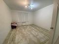 2-комнатная квартира · 80 м² · 3/5 этаж, мкр. Зачаганск пгт 19 — В новым в районе Акжайык дом 19 за 120 000 ₸ в Уральске — фото 2