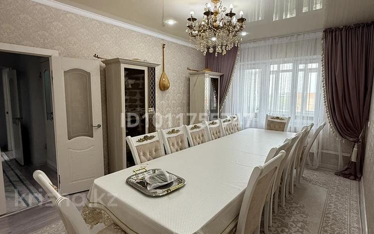5-комнатная квартира · 90 м² · 5/5 этаж, Гамалея 7 — Сатпаева за 25 млн ₸ в Таразе — фото 2