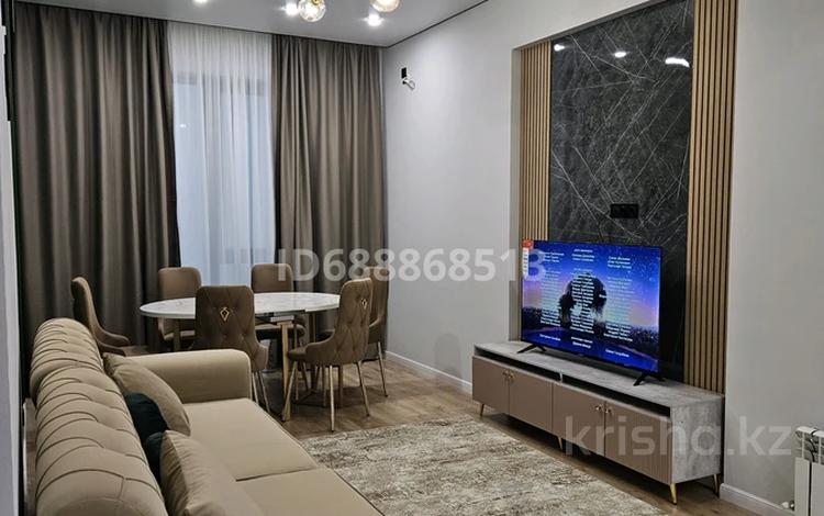 2-бөлмелі пәтер, 67 м², 10/10 қабат ай сайын, Навои 58/1, бағасы: 400 000 〒 в Алматы, Ауэзовский р-н — фото 2