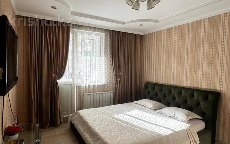 1-бөлмелі пәтер · 38 м² · 2/12 қабат, мкр Акбулак, 1-я улица 111, бағасы: 13 000 〒 в Алматы, Алатауский р-н — фото 2