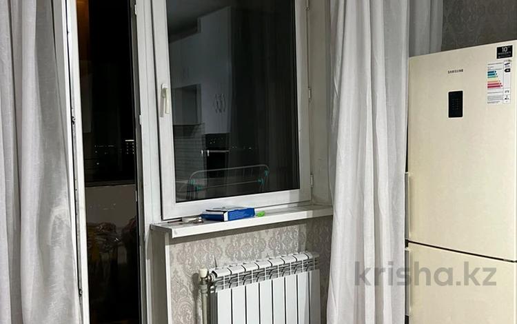 1-комнатная квартира · 48 м² · 7/10 этаж, Мкр Аксай, Б. Момышулы 25 за 260 000 ₸ в Алматы, Ауэзовский р-н — фото 2