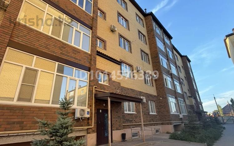 2-комнатная квартира · 75 м² · 2/5 этаж, мкр Северо-Восток 1 — Сырым Датова Ел ырысы за 220 000 ₸ в Уральске — фото 2