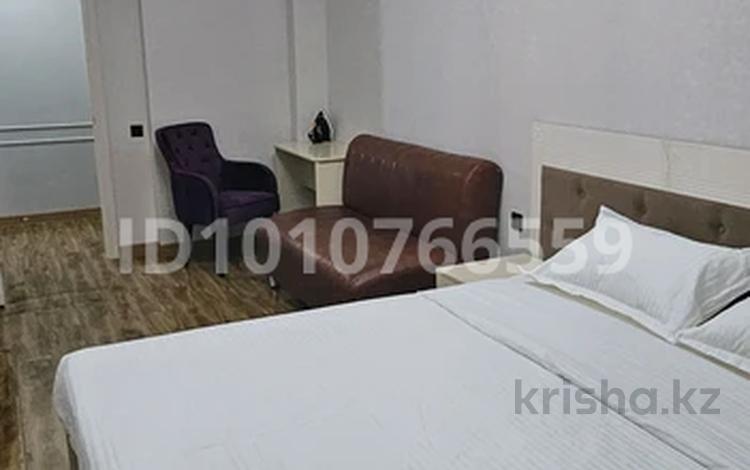 2-бөлмелі пәтер · 50 м² · 2/8 қабат, Шевченко 109 — Ади Шарипова, бағасы: 20 000 ₸ в Алматы, Алмалинский р-н — фото 2