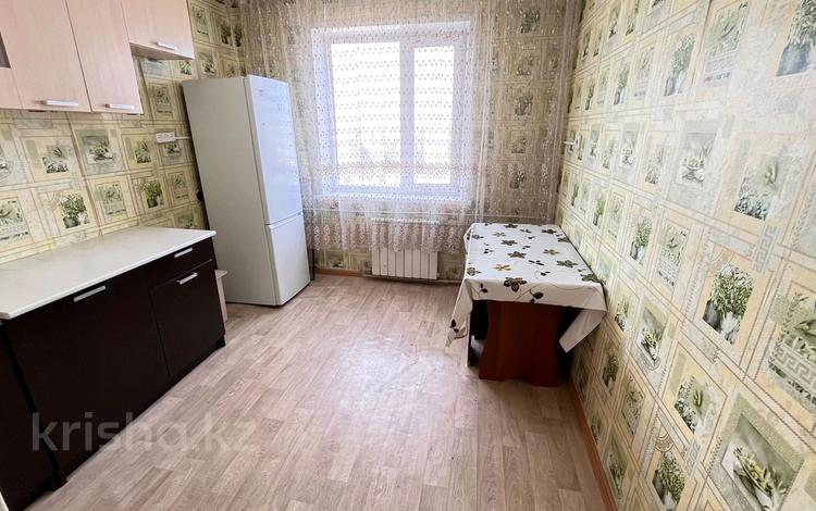 1-бөлмелі пәтер · 40 м² · 9/9 қабат, Физкультурная 2, бағасы: 13 млн ₸ в Семее — фото 2