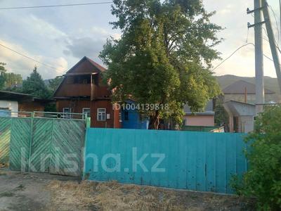 Отдельный дом · 4 комнаты · 60 м² · 11 сот., Райымбека 31 — Выше магазина Гаухар ,выше школы Райымбека Батыра за 25.5 млн 〒 в Есик