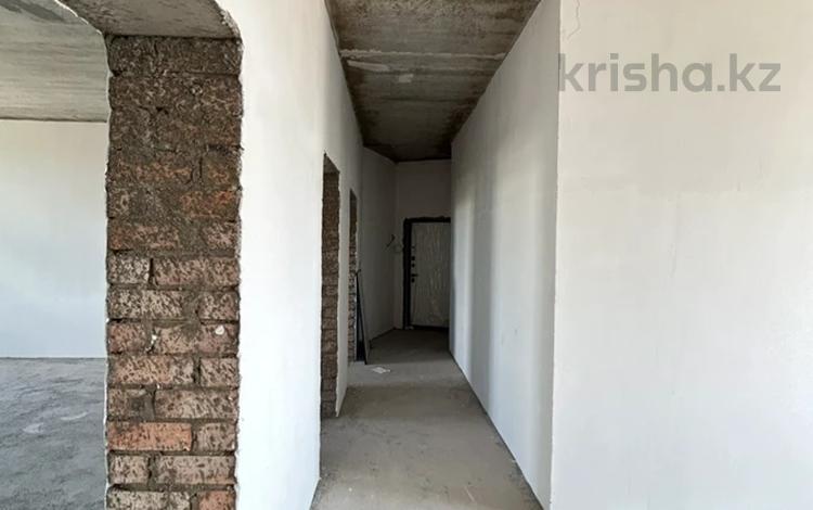 4-бөлмелі пәтер · 114 м², Кенжина 1/1 блок А, Б — Основной ориентир: Комплекс находится в районе частной застройки и новых малоэтажных домов микрорайона Оазис, примыкающего к оживленному проспекту Республики, бағасы: 34.5 млн ₸ в Караганде, Казыбек би р-н — фото 10