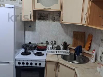 1-комнатная квартира · 33 м² · 5/5 этаж, Народная за 11.3 млн 〒 в Семее