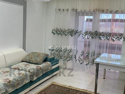 2-комнатная квартира · 70 м² · 2/9 этаж, мкр Нурсат 2, Аргынбекова — Рахима плаза за 300 000 〒 в Шымкенте, Каратауский р-н