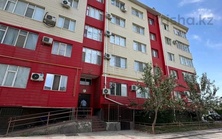 3-комнатная квартира · 80 м² · 5/5 этаж, шукирова 98а за 19.8 млн ₸ в  — фото 2