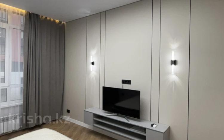 1-комнатная квартира · 50 м² · 6/12 этаж, Торекулова 95 за 350 000 ₸ в Алматы, Алмалинский р-н — фото 2