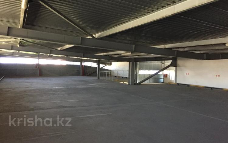 Паркинг · 4322.6 м² · Макатаева 45/1 — Напротив зеленного базара, бағасы: 260 млн ₸ в Алматы, Медеуский р-н — фото 2