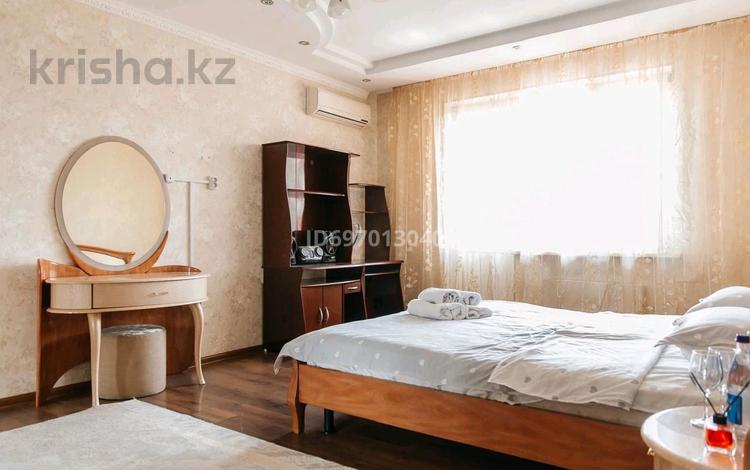 3-комнатная квартира · 105 м² · 6/9 этаж, мкр Аксай-1А Абая Момыш улы за 430 000 〒 в Алматы, Ауэзовский р-н — фото 20