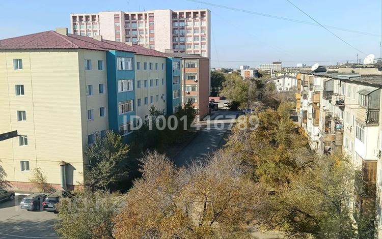 3-бөлмелі пәтер · 70 м² · 5/5 қабат, Есенберлина 9а, бағасы: 17 млн ₸ в Жезказгане — фото 11