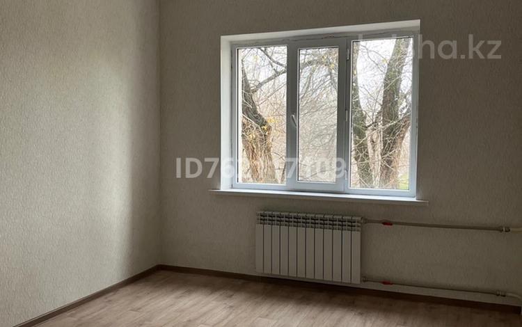1-бөлмелі пәтер · 35 м² · 3/5 қабат, Мкрн. Мынбулак 36, бағасы: 85 000 ₸ в Таразе — фото 2