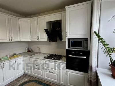 3-бөлмелі пәтер · 98.4 м² · 1/9 қабат, 8-й Микрорайон 24, бағасы: 51 млн ₸ в Костанае