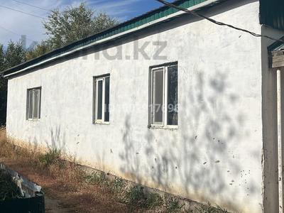 Отдельный дом · 3 комнаты · 100 м², мкр Жилгородок, Новостройка-2 129 за 70 000 〒 в Актобе