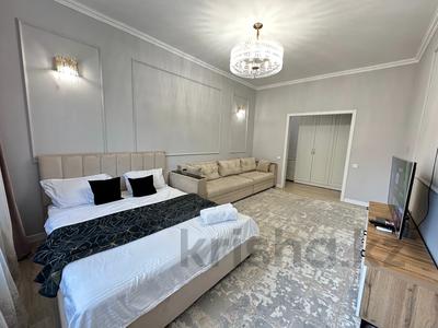 3-бөлмелі пәтер · 70 м² · 2/8 қабат, Розыбакиева 310а, бағасы: 45 000 ₸ в Алматы, Бостандыкский р-н