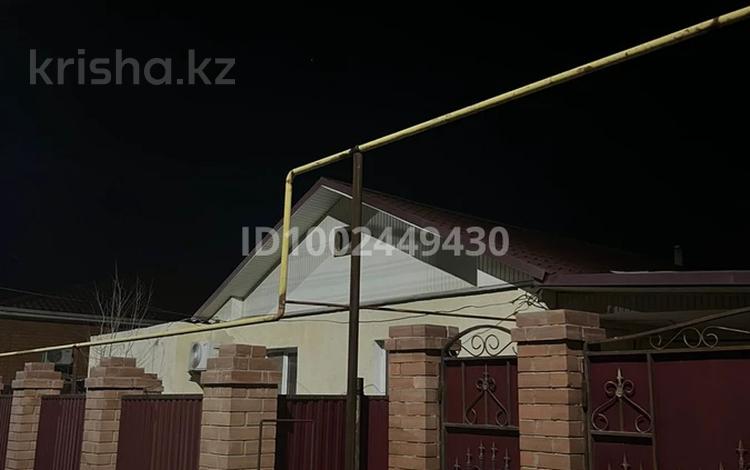 Жеке үй · 4 бөлме · 70 м² · 4 жүзд., Рембаза ш/а., Гарышкер — Сзади магазина анар-жанар. переулок Гарышкер, бағасы: 20 млн ₸ в Атырау, мкр Рембаза — фото 2