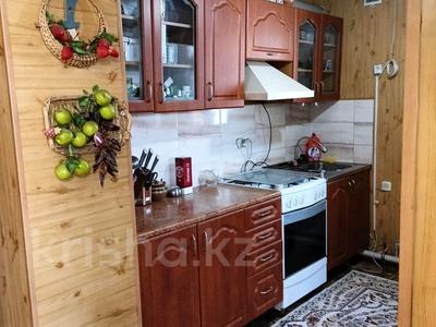 3-комнатный дом помесячно, 100 м², Сыпатаева 45 — Кабанбай батыра за 250 000 〒 в Талдыкоргане