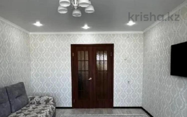 3-комнатная квартира · 63 м² · 6/9 этаж, Майкудук, 11а микрорайон за 16 млн ₸ в Караганде, Алихана Бокейханова р-н — фото 2