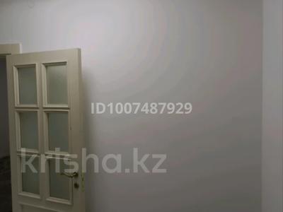 2-комнатная квартира · 44 м² · 10/10 этаж, Нажмеденова 64 — Сафуан Шаймерденова за 180 000 〒 в Астане, р-н Байконур