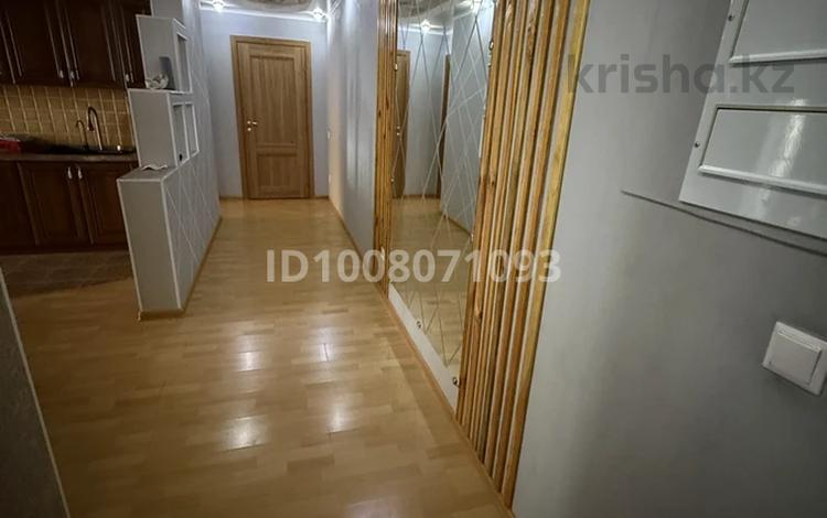 3-бөлмелі пәтер · 105 м² · 7/10 қабат, проспект Мира 55/1, бағасы: 30 млн ₸ в Темиртау — фото 6